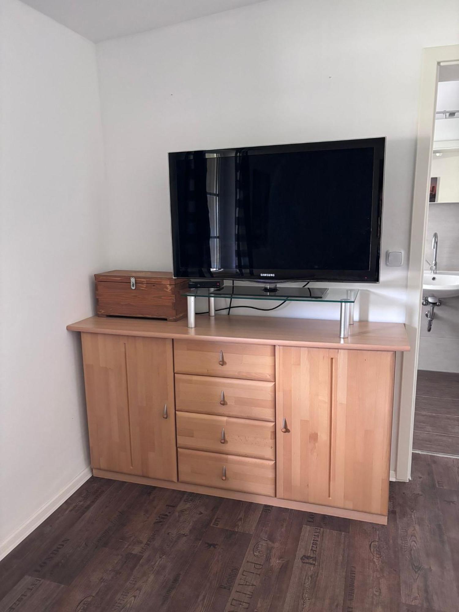 Ferienzimmer Mit Zwei Einzelbetten Und Gemeinschaftkueche Warnow  Kültér fotó